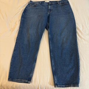 NEW Abercrombie & Fitch  Curve Love High Rise Mom Jeans Sz 34 | 18R 30.5-inseam